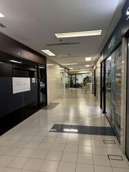 The Adelphi (D6), Retail #606275081